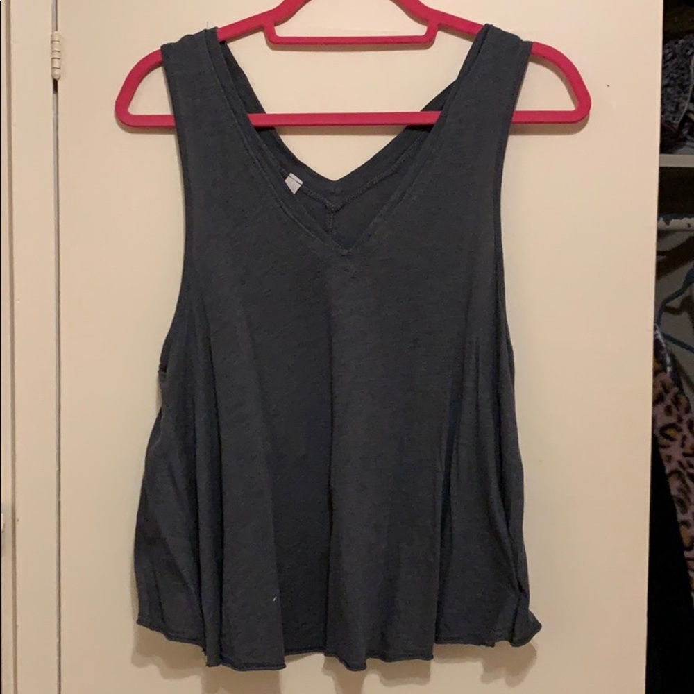 Gray Flowy Top - image 1